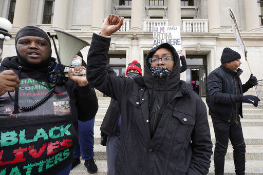 No verdict after daylong deliberations by Rittenhouse jury